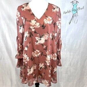 Love Riche long pleated layered bell sleeve floral shift dress size small